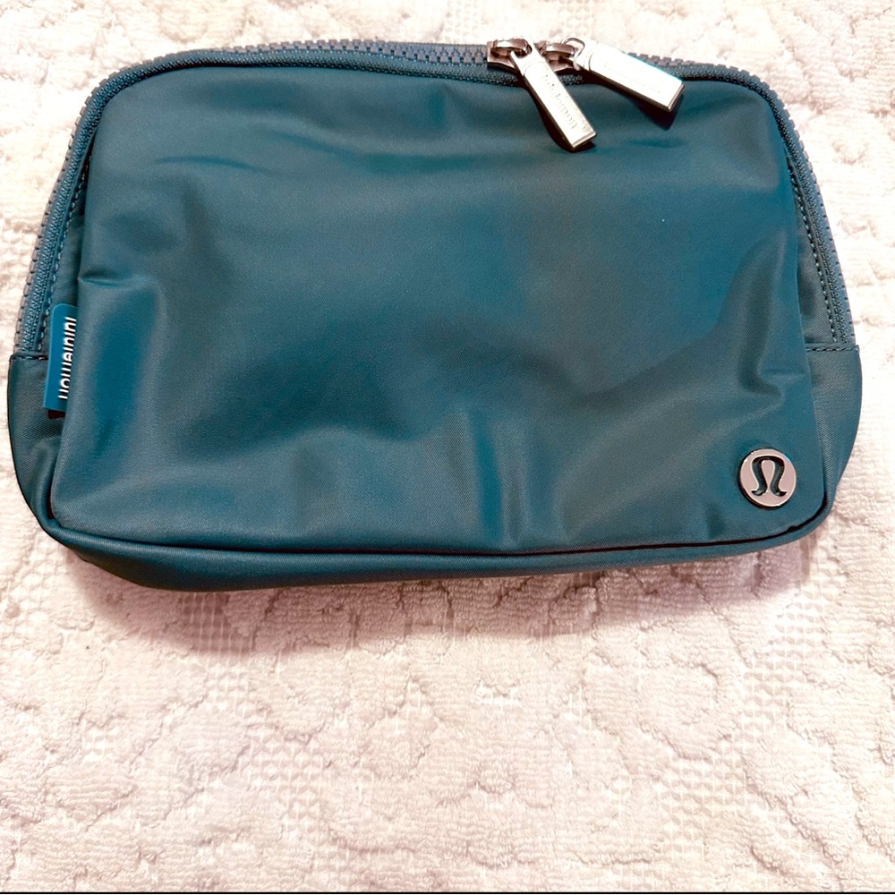 Lululemon Athletica | Bag | Everywhere Belt Bag Large | Tidewater Teal